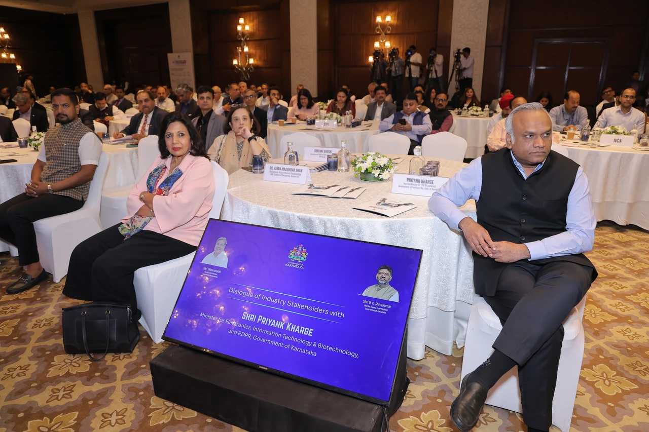 Bridge to Bengaluru – A Dialogue with Diplomats @ New Delhi — Photo 15